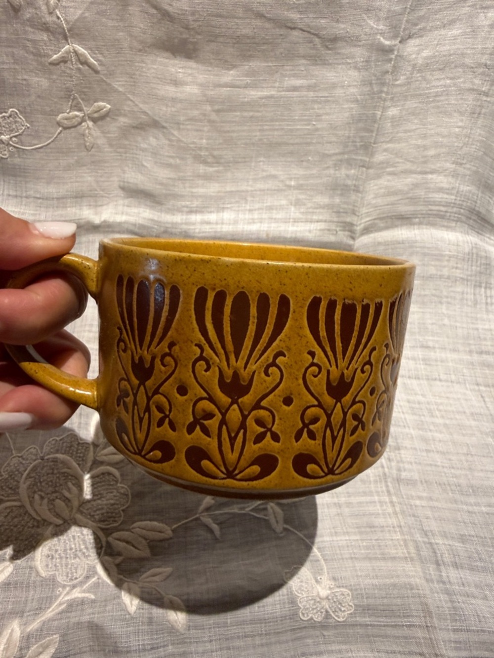 Vintage 1970s Stoneware Soup Mugs Set of 2 Brown Floral Speckled Pottery - Picture 4 of 10